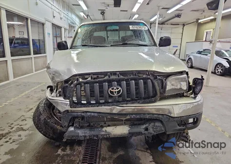 2001 Toyota Tacoma Double Cab z USA, uszkodzony, nr VIN 5TEHN72N71Z747229